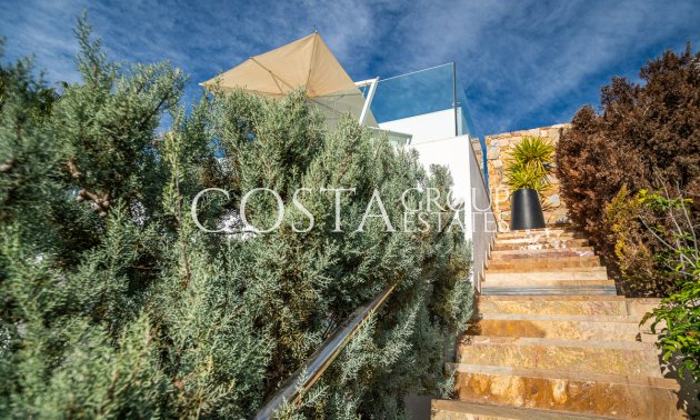 Resale - Villa -
Orihuela - Las Colinas Golf