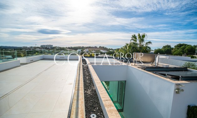 Resale - Villa -
Orihuela - Las Colinas Golf