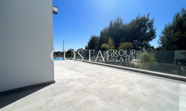 Resale - Villa -
Orihuela - Las Colinas Golf