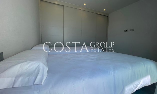 Resale - Villa -
Orihuela - Las Colinas Golf