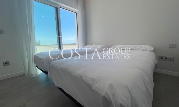 Resale - Villa -
Orihuela - Las Colinas Golf