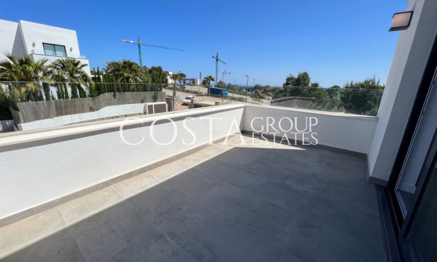 Resale - Villa -
Orihuela - Las Colinas Golf