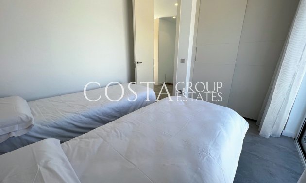 Resale - Villa -
Orihuela - Las Colinas Golf