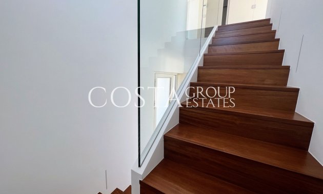 Resale - Villa -
Orihuela - Las Colinas Golf