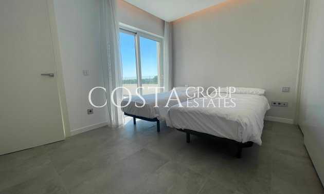 Resale - Villa -
Orihuela - Las Colinas Golf