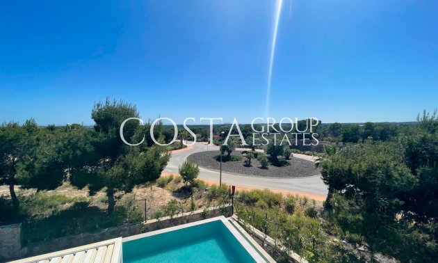 Resale - Villa -
Orihuela - Las Colinas Golf