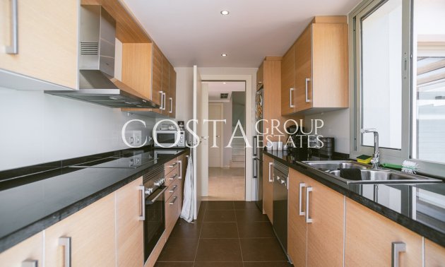 Resale - Villa -
Orihuela - Las Colinas Golf
