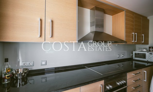 Resale - Villa -
Orihuela - Las Colinas Golf