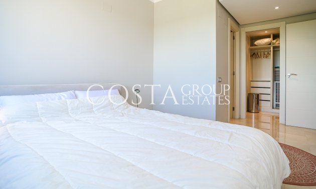 Resale - Villa -
Orihuela - Las Colinas Golf