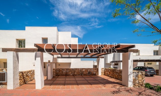 Resale - Villa -
Orihuela - Las Colinas Golf