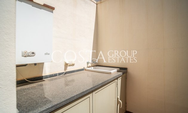Resale - Villa -
Orihuela - Las Colinas Golf