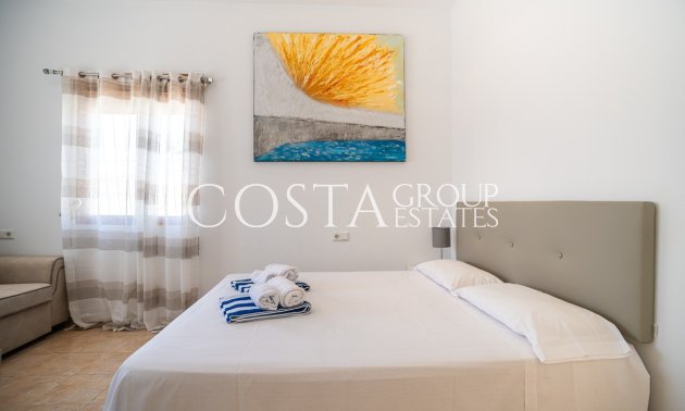Resale - Villa -
Torrevieja - La Siesta
