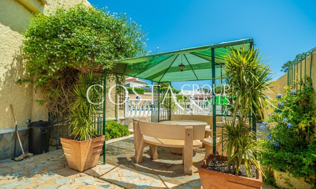 Resale - Villa -
Torrevieja - La Siesta