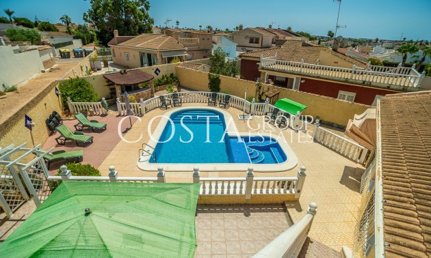 Resale - Villa -
Torrevieja - La Siesta