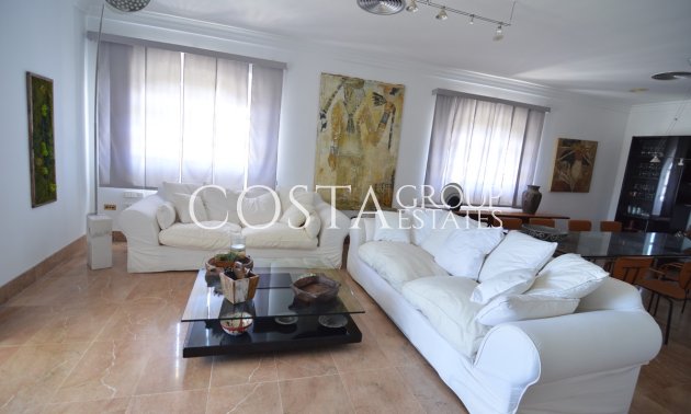 Odsprzedaż - Willa -
Torrevieja - Torrevieja Centro