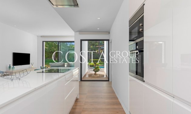 Resale - Villa -
Orihuela - Las Colinas Golf