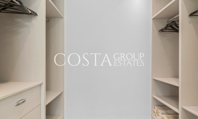 Resale - Villa -
Orihuela - Las Colinas Golf