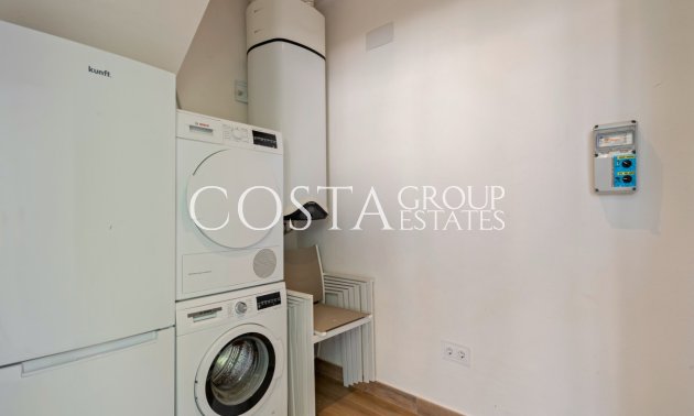 Resale - Villa -
Orihuela - Las Colinas Golf