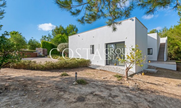 Resale - Villa -
Orihuela - Las Colinas Golf