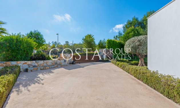 Resale - Villa -
Orihuela - Las Colinas Golf
