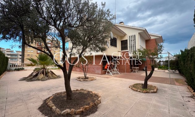 Resale - Villa -
Orihuela - La Zenia