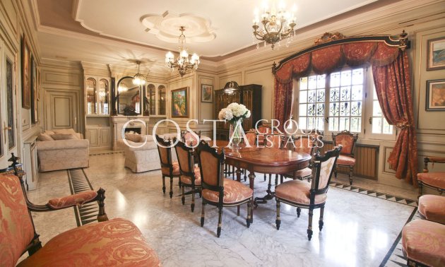 Resale - Villa -
Orihuela - Villamartin