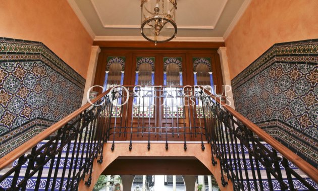 Resale - Villa -
Orihuela - Villamartin