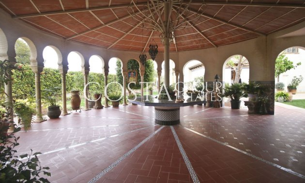 Resale - Villa -
Orihuela - Villamartin
