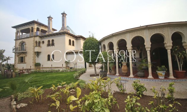 Resale - Villa -
Orihuela - Villamartin