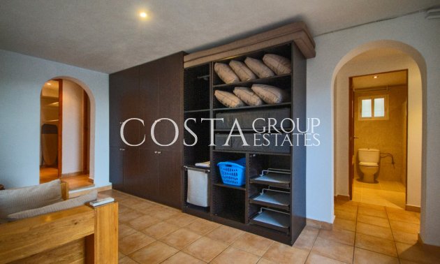 Herverkoop - Villa -
Teulada - Moraira