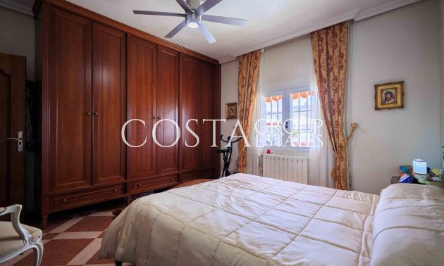 Revente - Villa -
Orihuela - Orihuela Costa