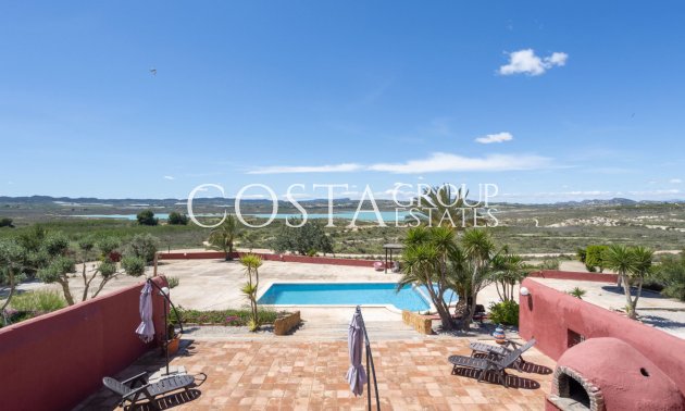 Odsprzedaż - Willa -
San Miguel de Salinas - San Miguel de Salinas Centro