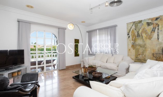Herverkoop - Villa -
Torrevieja - Torrevieja Centro