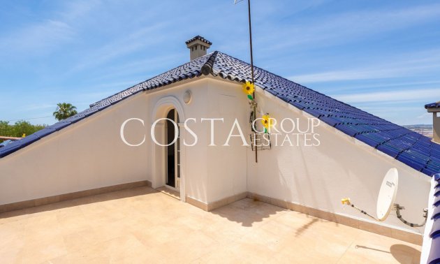 Herverkoop - Villa -
Torrevieja - Torrevieja Centro