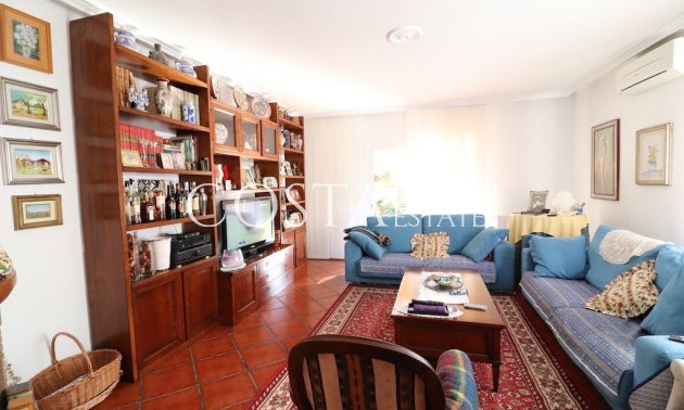 Resale - Villa -
Torrevieja - El Chaparral
