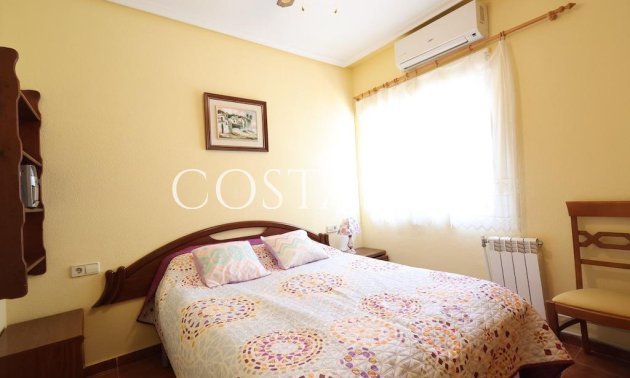 Resale - Villa -
Orihuela - Playa Flamenca