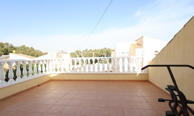 Resale - Villa -
Orihuela - Playa Flamenca