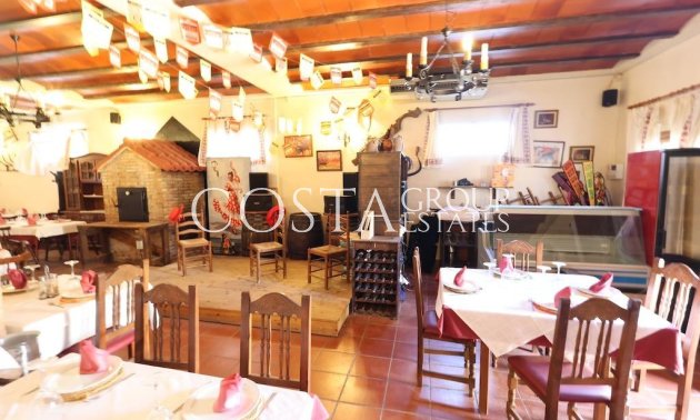Resale - Villa -
Orihuela - La Zenia