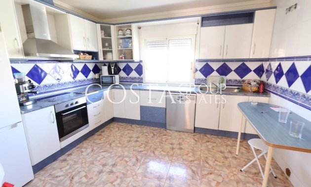 Resale - Villa -
Orihuela - La Zenia
