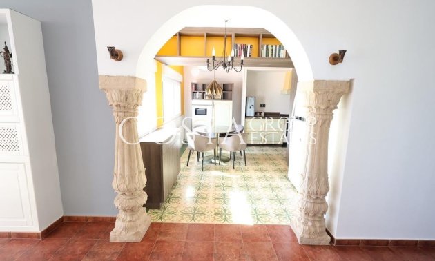 Resale - Villa -
Orihuela - Villamartin