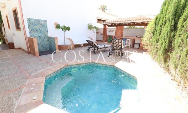 Resale - Villa -
Orihuela - Villamartin