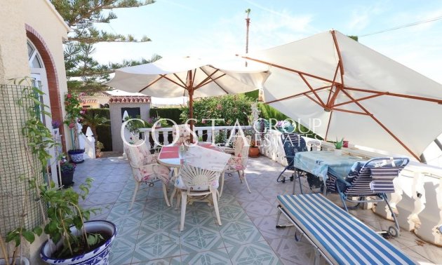 Resale - Villa -
Torrevieja - La Siesta