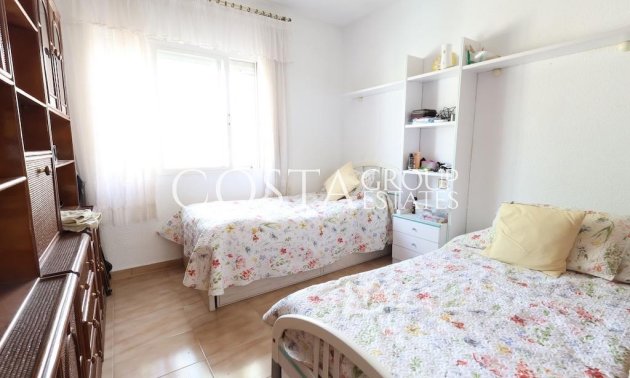 Resale - Villa -
Torrevieja - La Siesta