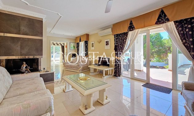 Herverkoop - Villa -
Teulada - Moraira