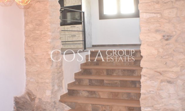 Herverkoop - Villa -
Teulada - Moraira