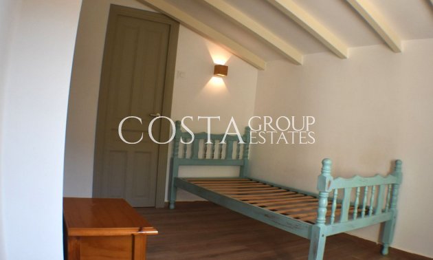 Herverkoop - Villa -
Teulada - Moraira