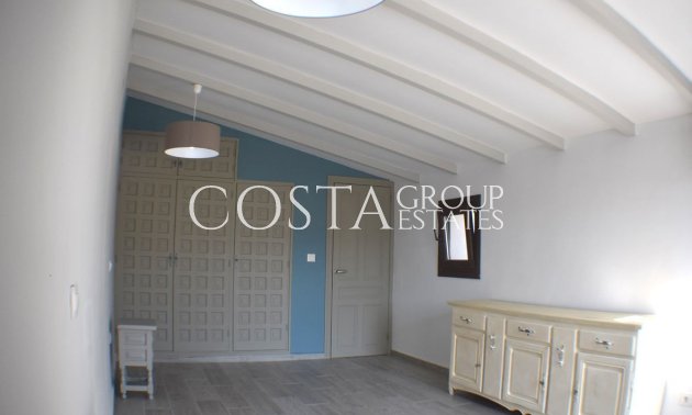 Herverkoop - Villa -
Teulada - Moraira