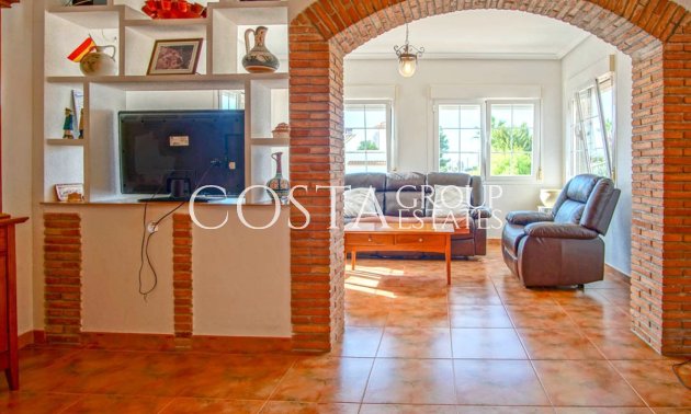 Revente - Villa -
Pinoso - Los Pinos