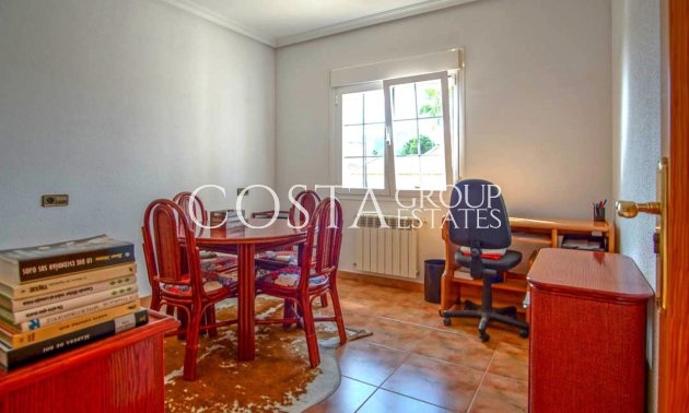 Revente - Villa -
Pinoso - Los Pinos