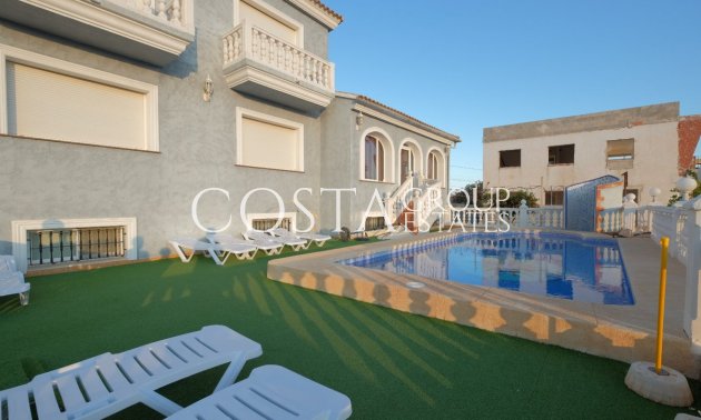Herverkoop - Villa -
Calpe - Calpe Centro